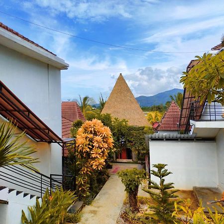 Exotic Komodo Hotel Labuan Bajo Exterior photo