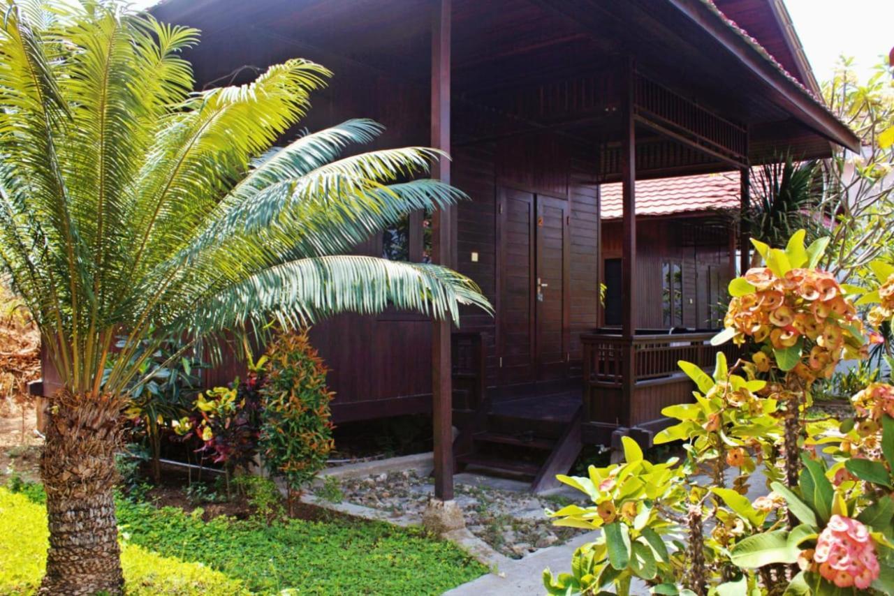 Exotic Komodo Hotel Labuan Bajo Exterior photo