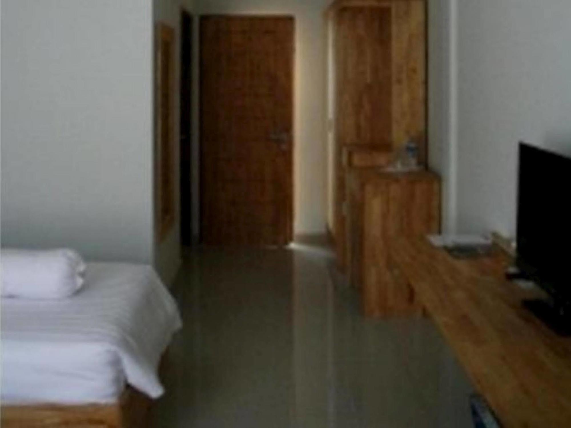Exotic Komodo Hotel Labuan Bajo Exterior photo