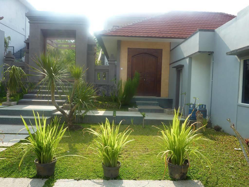 Exotic Komodo Hotel Labuan Bajo Exterior photo
