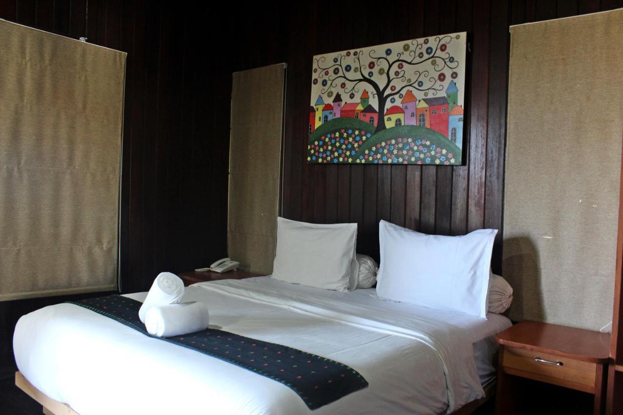 Exotic Komodo Hotel Labuan Bajo Exterior photo